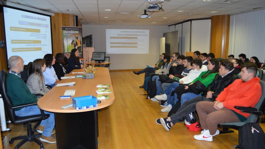 Alumnado e relatores do foro sobre enxeñaría forestal na EPS de Enxeñaría Alumnado e relatores do foro sobre enxeñaría forestal na EPS de Enxeñaría