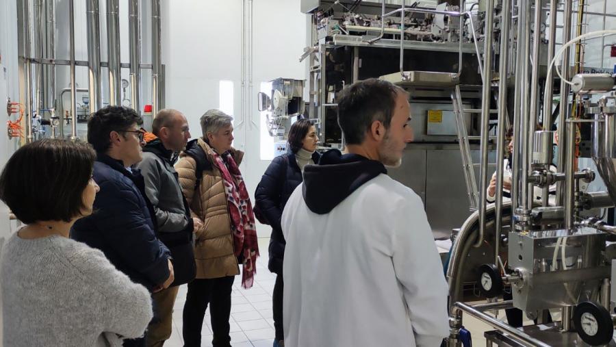 Visita da delegación do Instituto de Produtos Lácteos de Asturias á APLTA do Campus Terra