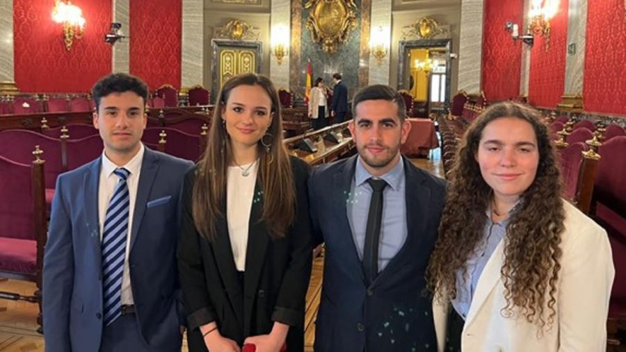 De esquerda a dereita, Carlos Villar, Candela Fernández, Alejandro Manuel Vásquez e Silvia Vila De esquerda a dereita, Carlos Villar, Candela Fernández, Alejandro Manuel Vásquez e Silvia Vila