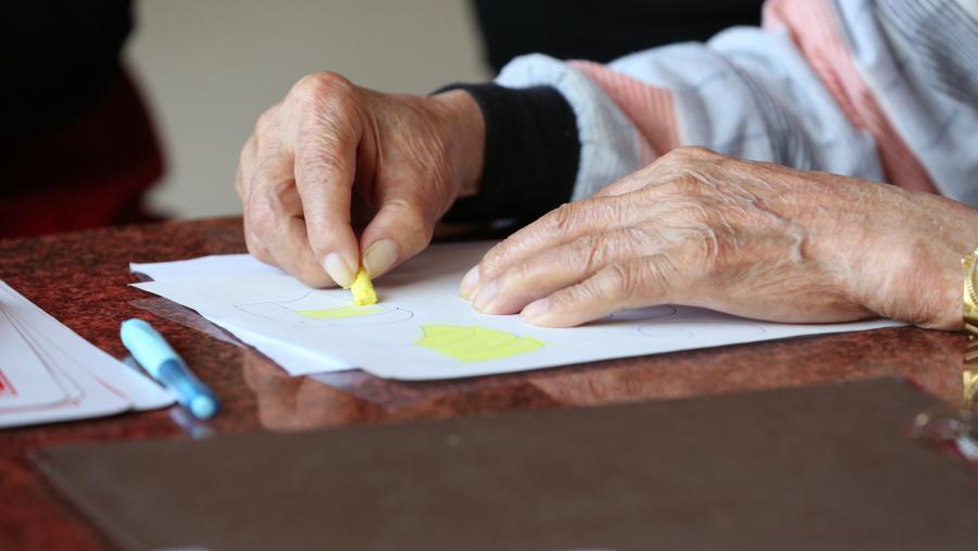 Esta patoloxía preséntase predominantemente en mulleres e en persoas de máis de 65 anos. FOTO: Pexels Esta patoloxía preséntase predominantemente en mulleres e en persoas de máis de 65 anos. FOTO: Pexels