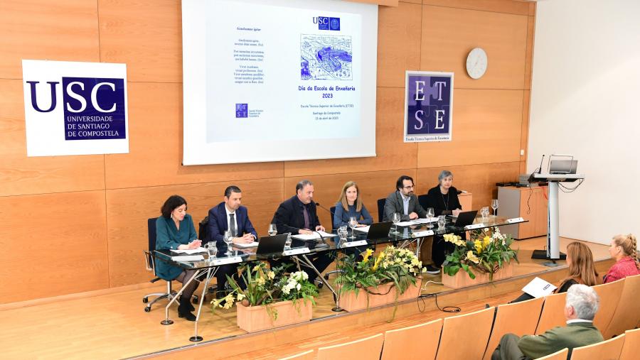 De esquerda a dereita, Paula López, David Losada, Gumersindo Feijoo, Julia González, Óscar Rodríguez e Luz Castro. FOTO: Santi Alvite De esquerda a dereita, Paula López, David Losada, Gumersindo Feijoo, Julia González, Óscar Rodríguez e Luz Castro. FOTO: Santi Alvite