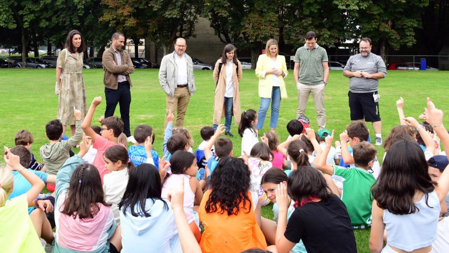 De esquerda a dereita, Rocío Bulnes, Óscar Hermida, Antonio López, Marta Pérez, Míriam Louzao, Javier Rico e Anxo Tarrío. FOTO: Santi Alvite De esquerda a dereita, Rocío Bulnes, Óscar Hermida, Antonio López, Marta Pérez, Míriam Louzao, Javier Rico e Anxo Tarrío. FOTO: Santi Alvite