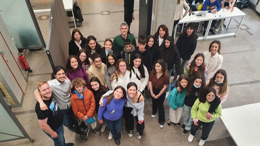 No proxecto DLAB2 traballaron, de forma colaborativa, universidades e escolas de cinco países europeos, entre elas, a USC a través do Grupo de Investigación de Tecnoloxía Educativa (TECNOEDUC) e o CPI O Cruce No proxecto DLAB2 traballaron, de forma colaborativa, universidades e escolas de cinco países europeos, entre elas, a USC a través do Grupo de Investigación de Tecnoloxía Educativa (TECNOEDUC) e o CPI O Cruce