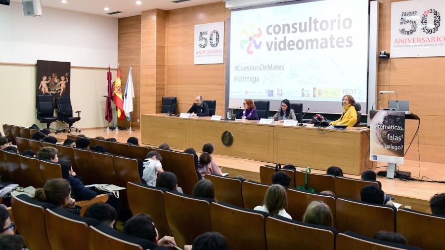 Presentación do Consultorio Videomates na Facultade de Matemáticas. FOTO: Santi Alvite Presentación do Consultorio Videomates na Facultade de Matemáticas. FOTO: Santi Alvite