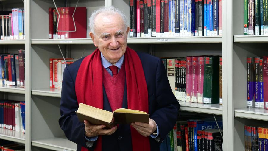 O profesor e académico Xesús Alonso Montero. FOTO: Santi Alvite O profesor e académico Xesús Alonso Montero. FOTO: Santi Alvite