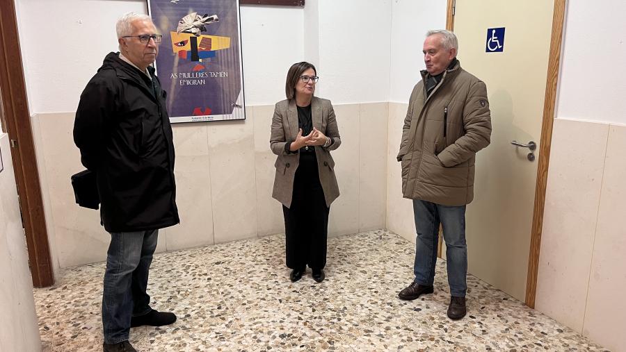 Mar Lorenzo, xunto con Miguel A. Santos e Emilio Crespo na inauguración deste venres Mar Lorenzo, xunto con Miguel A. Santos e Emilio Crespo