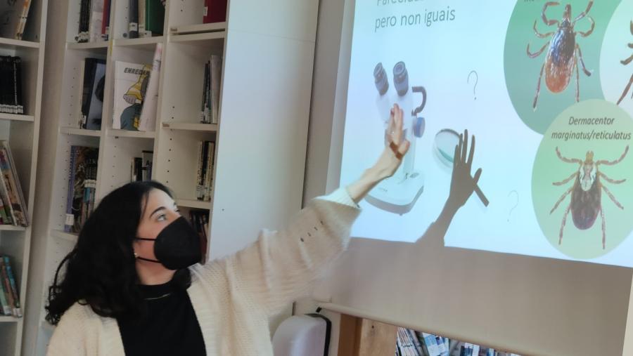 Os persoal investigador do Campus Terra implicado neste proxecto interxeracional de difusión da cultura científica desenvolveu ao longo do último trimestre deste ano charlas explicativas con escolares e xuntanzas coa veciñanza Os persoal investigador do Campus Terra implicado neste proxecto interxeracional de difusión da cultura científica liderado por Montserrat Valcárcel, desenvolveu ao longo do último trimestre deste ano charlas explicativas con escolares e xuntanzas coa veciñanza