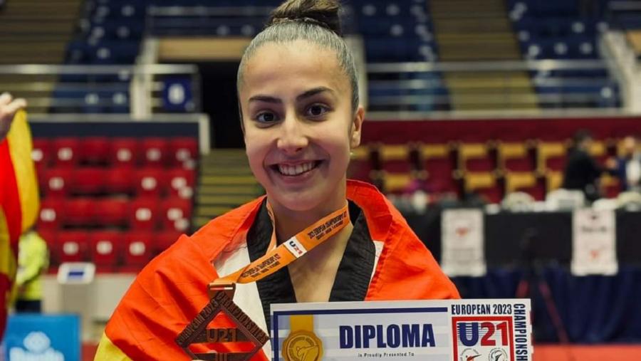 Irene Montemuíño amosa o bronce obtido no Campionato Europeo SUB21 de taekwondo en Bucarest Irene Montemuíño amosa o bronce obtido no Campionato Europeo SUB21 de taekwondo en Bucarest
