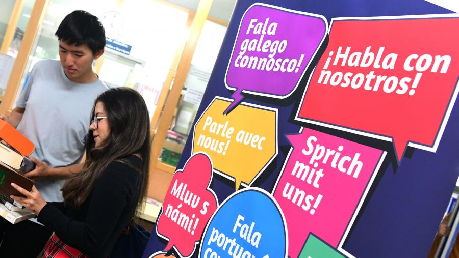 Impartiranse cursos de alemán, catalán, checo, francés, inglés, italiano e portugués nos Campus de Santiago e cursos de alemán, francés e inglés no Campus de Lugo. FOTO: Santi Alvite Impartiranse cursos de alemán, catalán, checo, francés, inglés, italiano e portugués nos Campus de Santiago e cursos de alemán, francés e inglés no Campus de Lugo. FOTO: Santi Alvite
