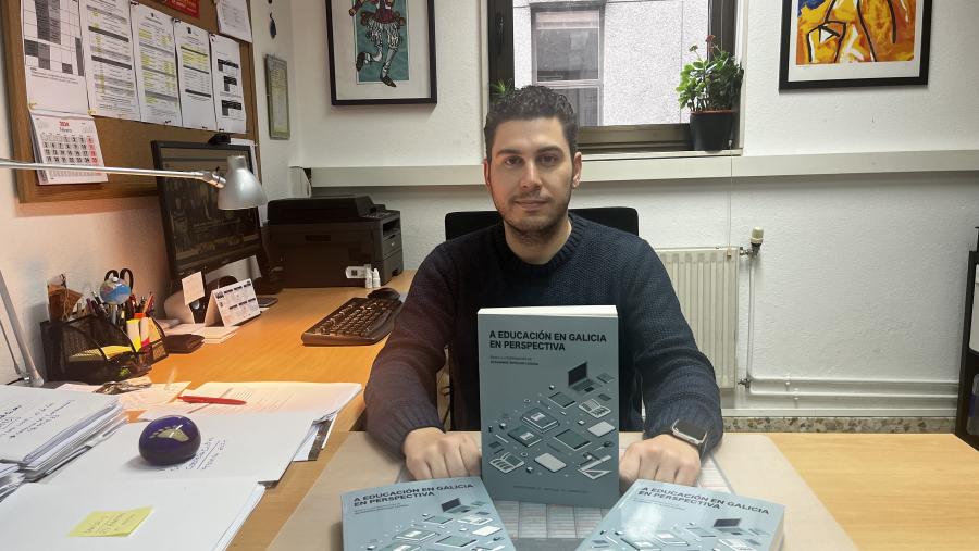 O profesor da USC Alexandre Sotelino é o coordinador do volume O profesor da USC Alexandre Sotelino é o coordinador do volume