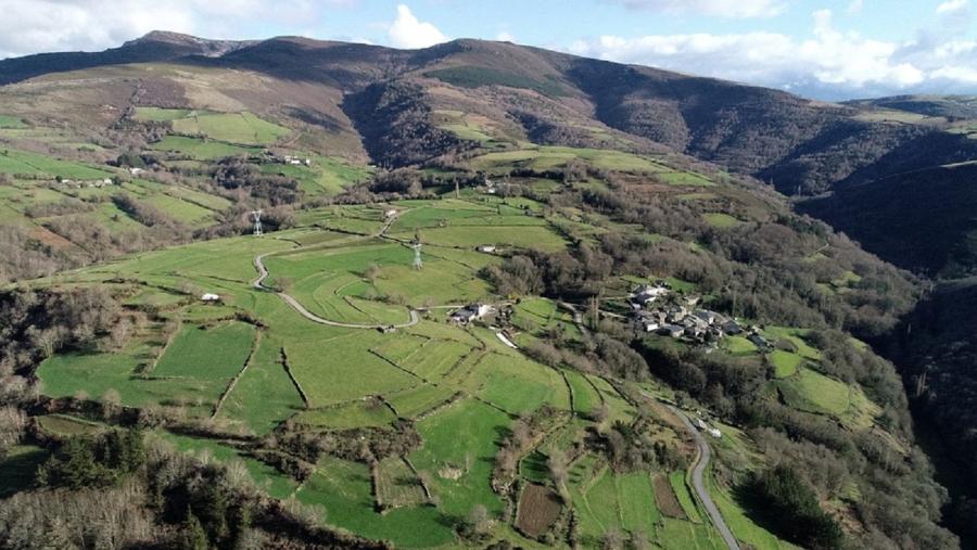 O alumnado beneficiario destas bolsas deberá completar estadías en empresas ou entidades localizadas en áreas rurais de Galicia O alumnado beneficiario destas bolsas deberá completar estadías en empresas ou entidades localizadas en áreas rurais de Galicia