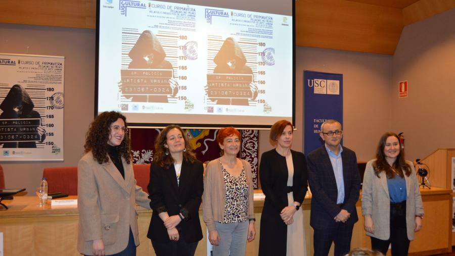Cortés, Castro, Ferreiro, Murias, Fernández e Cupeiro, na Facultade de Humanidades