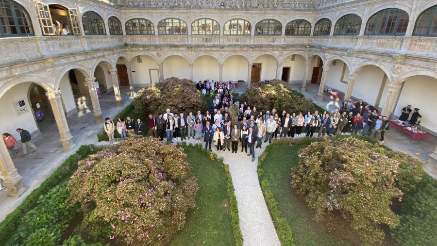 Foto de grupo dos participantes na 29 EUCHEMSIL recibidos en Fonseca pola vicerreitora de Política Científica, Pilar Bermejo Foto de grupo dos participantes na 29 EUCHEMSIL recibidos en Fonseca pola vicerreitora de Política Científica, Pilar Bermejo