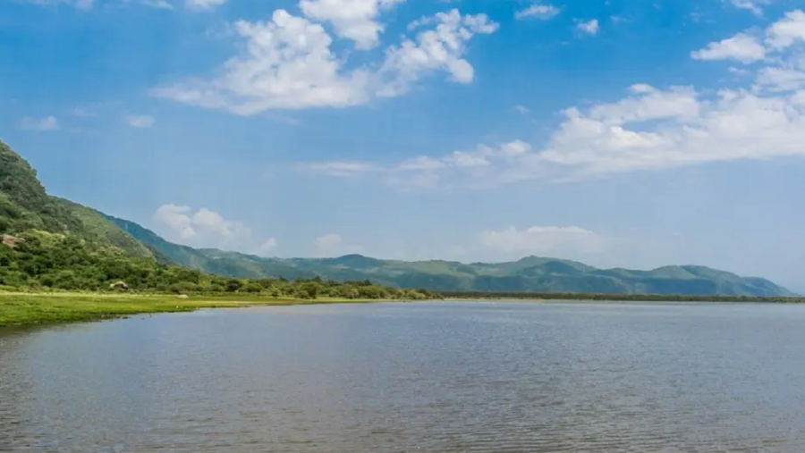 Imaxe do lago Tanganica. Foto: passportearpp.com Imaxe do lago Tanganica. Foto: passportearpp.com