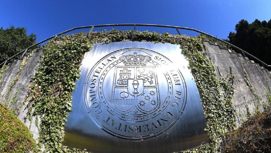 A USC expresa o seu fondo pesar polo falecemento da presidenta da Fundación José Otero-Carmela Martínez. FOTO: Santi Alvite A USC expresa o seu fondo pesar polo falecemento da presidenta da Fundación José Otero-Carmela Martínez. FOTO: Santi Alvite