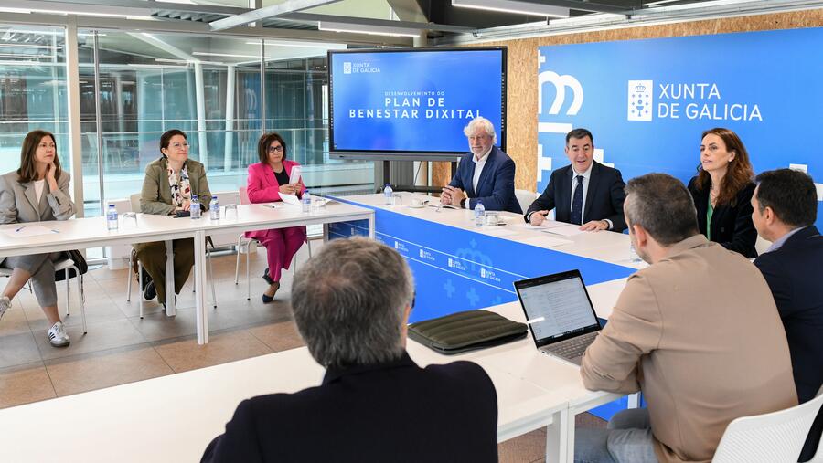 A xuntanza de traballo na que participaron as persoas expertas da USC. Foto: Xunta de Galicia A xuntanza de traballo na que participaron as persoas expertas da USC. Foto: Xunta de Galicia