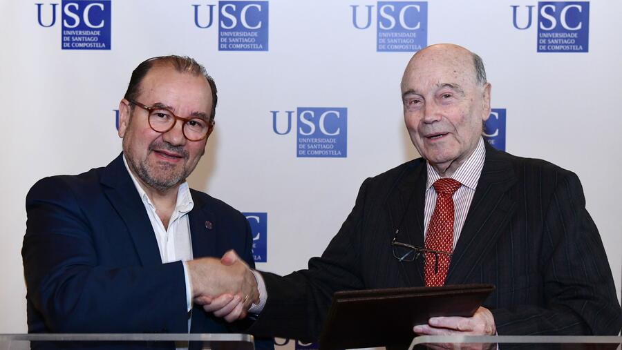 O reitor Antonio López e Manuel Balseiro, na sinatura do convenio. Foto: Santi Alvite O reitor Antonio López e Manuel Balseiro, na sinatura do convenio. Foto: Santi Alvite