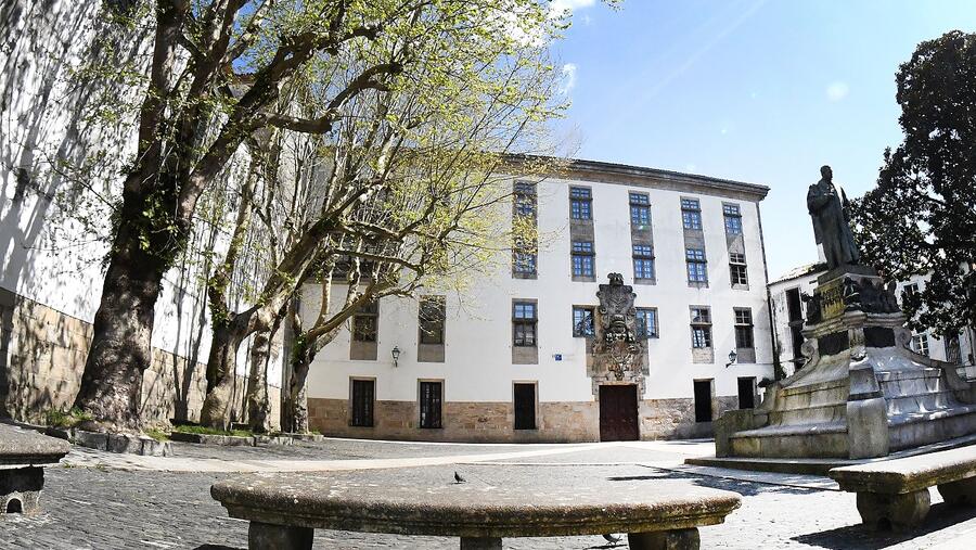 A Xunta de Facultade de Filosofía súmase publicamente ao manifesto de oposición á instalación de Altri. Foto: Santi Alvite A Xunta de Facultade de Filosofía súmase publicamente ao manifesto de oposición á instalación de Altri. Foto: Santi Alvite