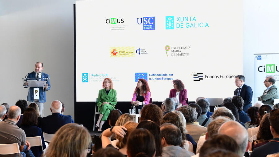 O reitor da USC durante a súa intervención no acto. FOTO: Santi Alvite O reitor da USC durante a súa intervención no acto. FOTO: Santi Alvite