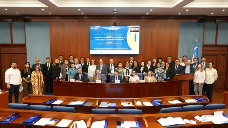 Os grupos ‘Innovación, cambio estrutural e desenvolvemento’ (ICEDE) e Persoas, Organizacións Sostibles e Márketing (POSMARK) da USC, conxuntamente coa Università degli Studi di Napoli Federico IIde Italia e a Fachhochschule des Mittelstands de Alemaña, participan nunha visita de seguimento en universidades de Kazaxistán, Taxiquistán, Usbequistán e Turkmenistán Os grupos ‘Innovación, cambio estrutural e desenvolvemento’ (ICEDE) e Persoas, Organizacións Sostibles e Márketing (POSMARK) da USC, conxuntamente coa Università degli Studi di Napoli Federico IIde Italia e a Fachhochschule des Mittelstands de Alemaña, participan nunha visita de seguimento en universidades de Kazaxistán, Taxiquistán, Usbequistán e Turkmenistán
