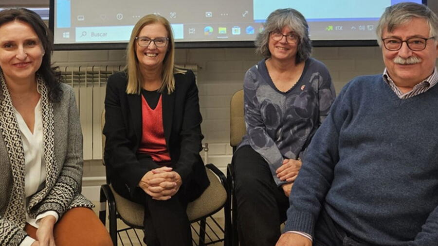 Reunión do equipo directivo do IPsiUS con membros da Comisión Asesora Reunión do equipo directivo do IPsiUS con membros da Comisión Asesora