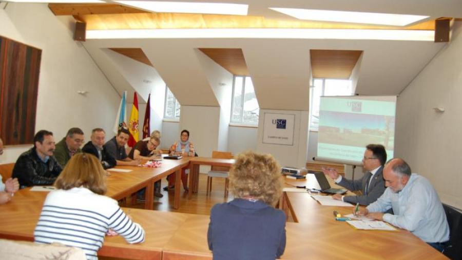 Asisentes á reunión sobre o programa A Ponte na Vicerreitoria de Coordinación de Lugo Asisentes á reunión sobre o programa A Ponte na Vicerreitoria de Coordinación de Lugo