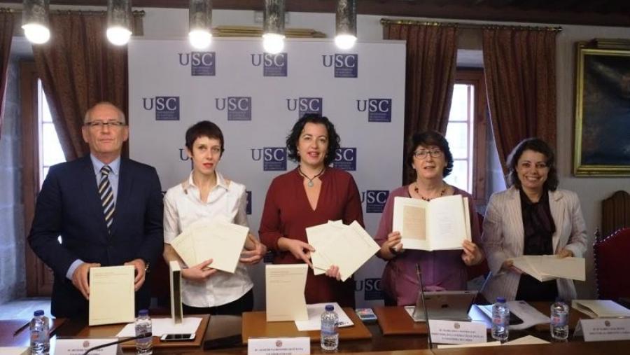 De esquerda a dereita, Juan Blanco, Bénédicte Vauthier, Almudena Hospido, Margarita Santos e Isabel Casal. Foto: Servimav-USC De esquerda a dereita, Juan Blanco, Bénédicte Vauthier, Almudena Hospido, Margarita Santos e Isabel Casal. Foto: Servimav-USC